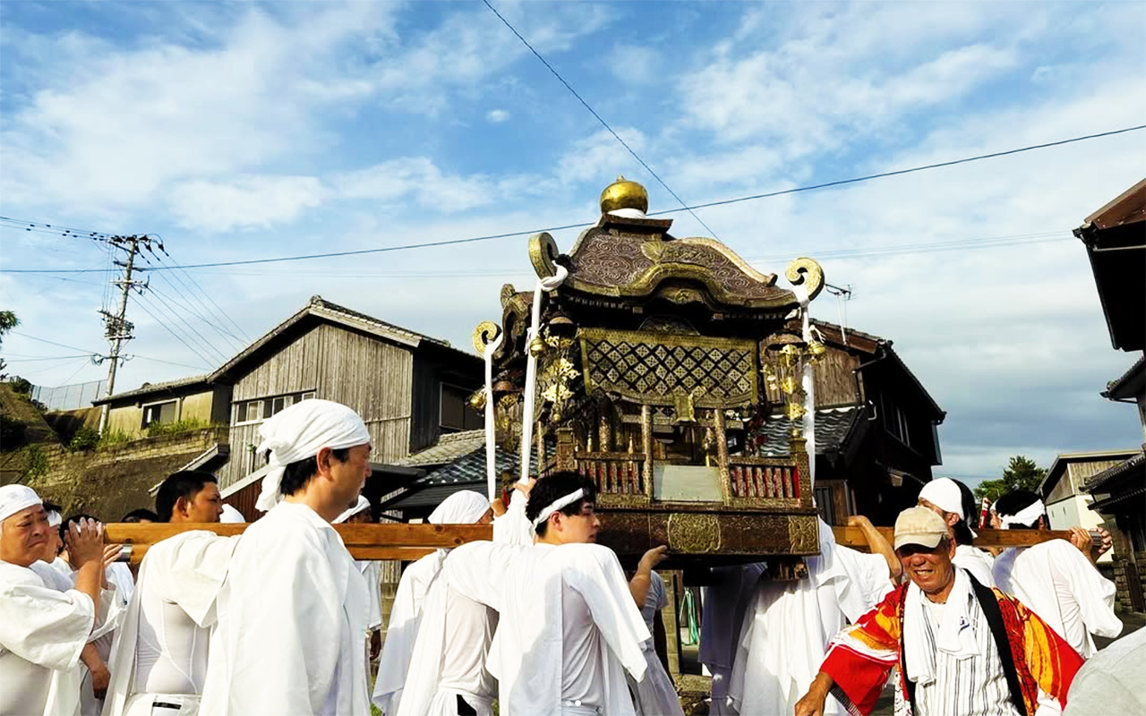 宇久島に夏がきた！祇園祭でお神輿と太鼓の音が町を包む